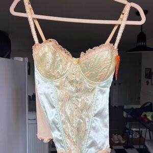 VTG corset top with tags